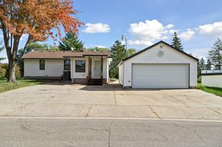 15601 Martin Drive, Burnsville, MN 55306