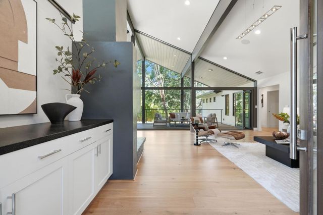 1691 Whitham Avenue, Los Altos, CA 94024
