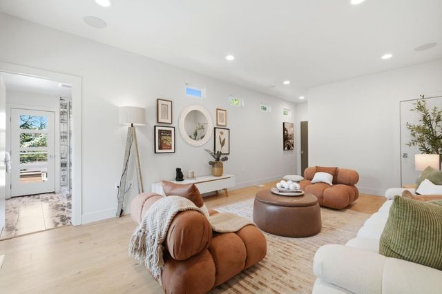 1691 Whitham Avenue, Los Altos, CA 94024
