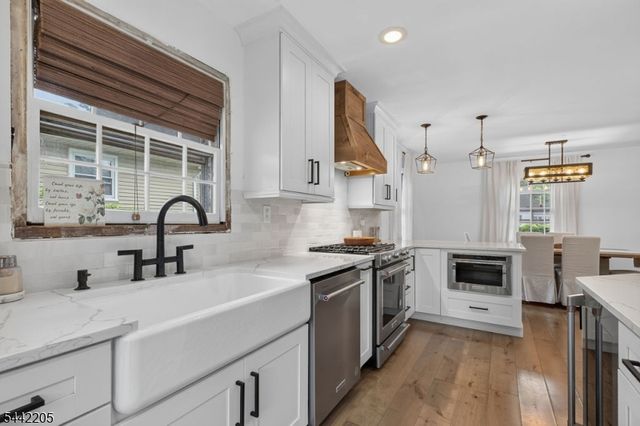 2160 Raritan Rd, Scotch Plains Twp., NJ 07076