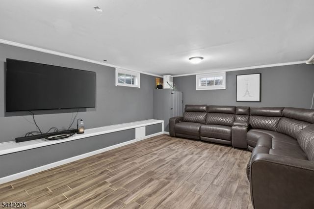 2160 Raritan Rd, Scotch Plains Twp., NJ 07076