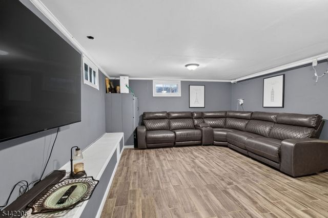 2160 Raritan Rd, Scotch Plains Twp., NJ 07076