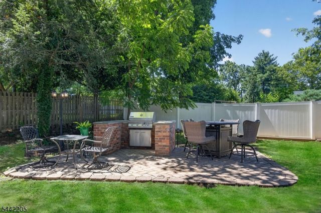 2160 Raritan Rd, Scotch Plains Twp., NJ 07076