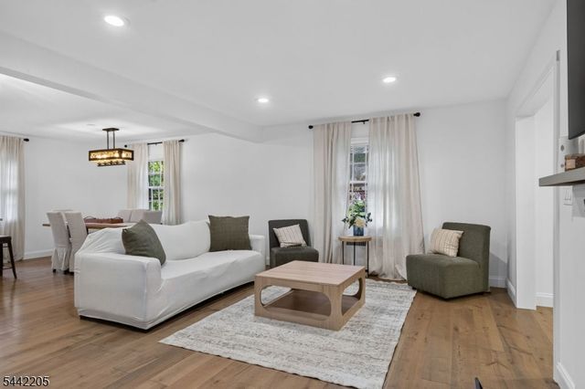 2160 Raritan Rd, Scotch Plains Twp., NJ 07076