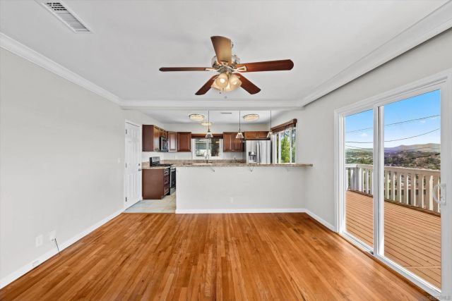 4258 Summit Dr, La Mesa, CA 91941