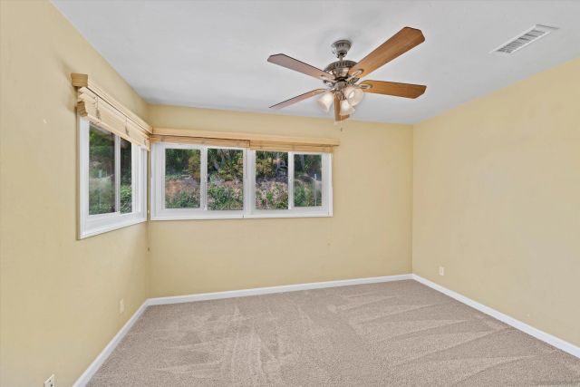 4258 Summit Dr, La Mesa, CA 91941