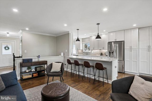 24328 FLAMINGO TER, Gaithersburg, MD 20882