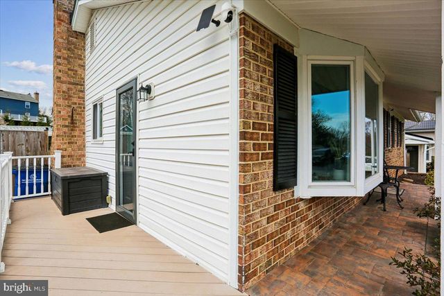 24328 FLAMINGO TER, Gaithersburg, MD 20882