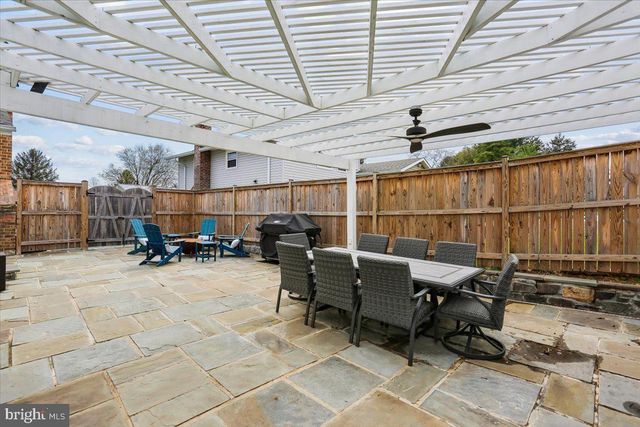 24328 FLAMINGO TER, Gaithersburg, MD 20882