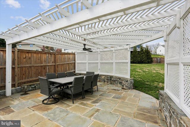 24328 FLAMINGO TER, Gaithersburg, MD 20882