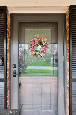 24328 FLAMINGO TER, Gaithersburg, MD 20882