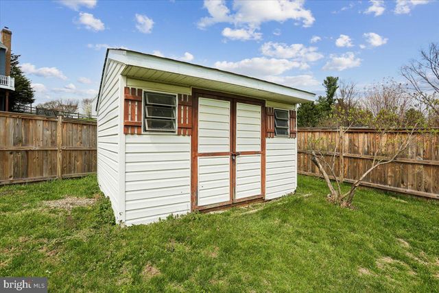 24328 FLAMINGO TER, Gaithersburg, MD 20882