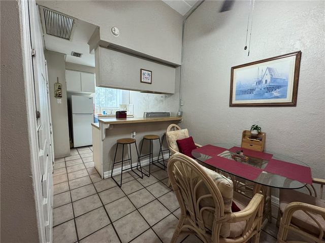 14300 S Padre Island Dr 99, Corpus Christi, TX 78418