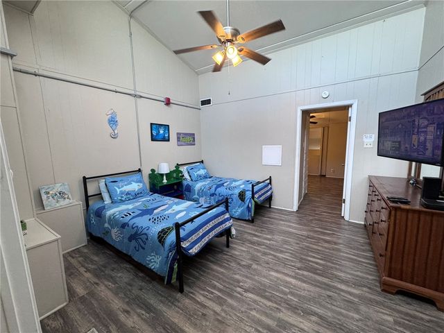 14300 S Padre Island Dr 99, Corpus Christi, TX 78418