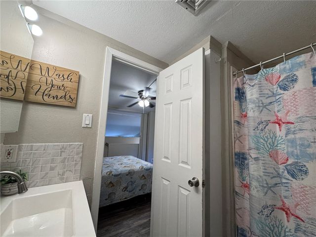 14300 S Padre Island Dr 99, Corpus Christi, TX 78418