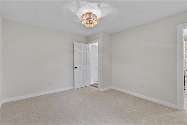 13 Oak Crest Drive, Linn Valley, KS 66040