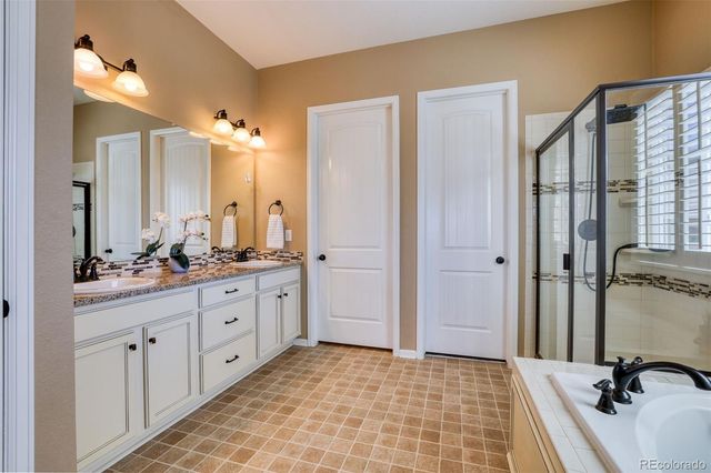 97 N Jackson Gap Way, Aurora, CO 80018