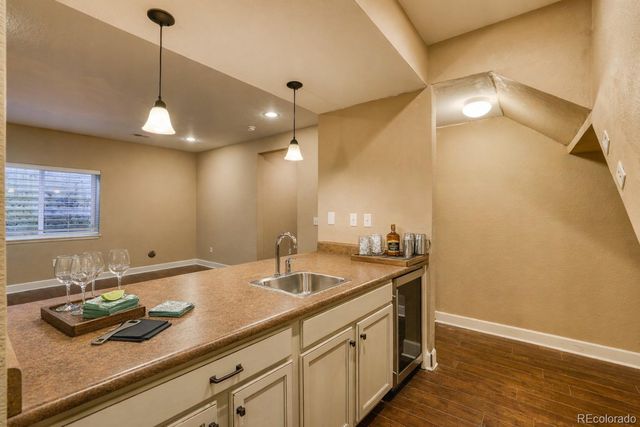 97 N Jackson Gap Way, Aurora, CO 80018