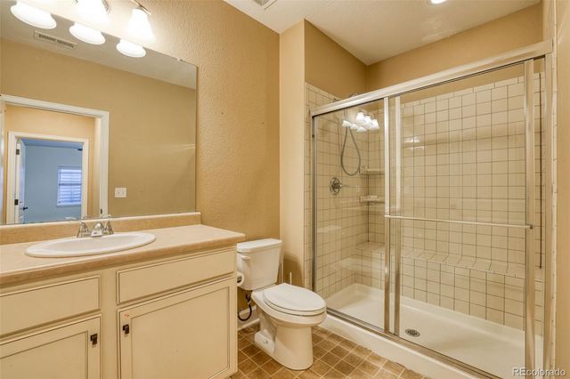 97 N Jackson Gap Way, Aurora, CO 80018