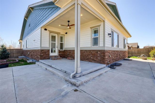 97 N Jackson Gap Way, Aurora, CO 80018