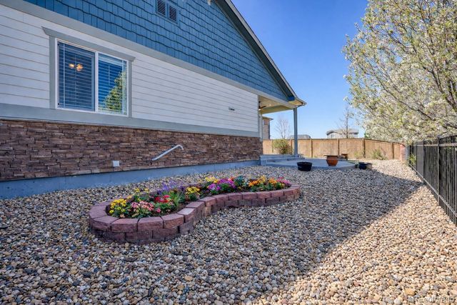 97 N Jackson Gap Way, Aurora, CO 80018