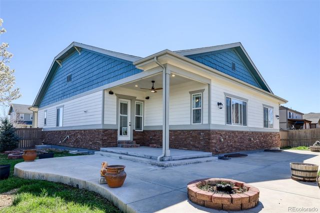 97 N Jackson Gap Way, Aurora, CO 80018