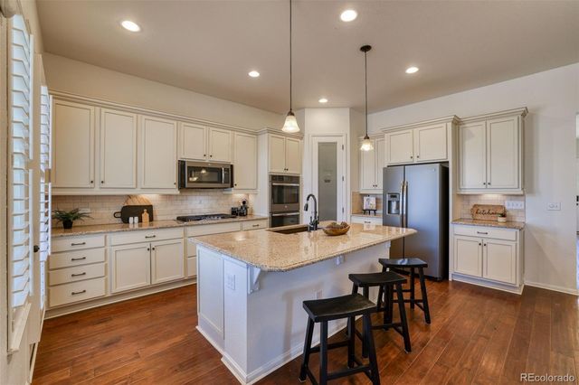 97 N Jackson Gap Way, Aurora, CO 80018