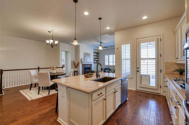 97 N Jackson Gap Way, Aurora, CO 80018