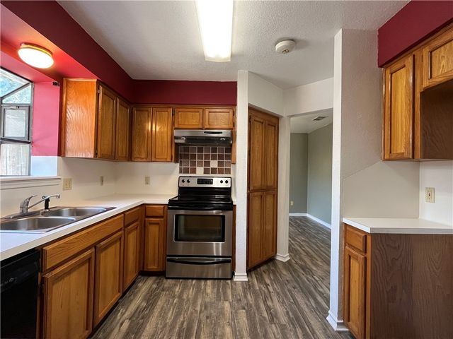 7946 Grizzley Dr, Corpus Christi, TX 78414