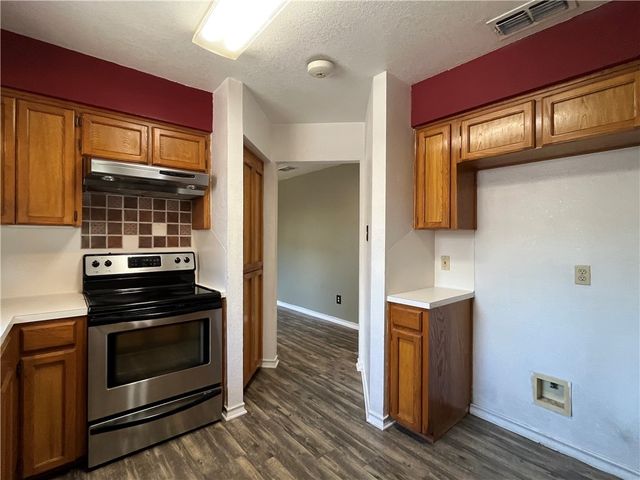 7946 Grizzley Dr, Corpus Christi, TX 78414
