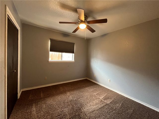 7946 Grizzley Dr, Corpus Christi, TX 78414