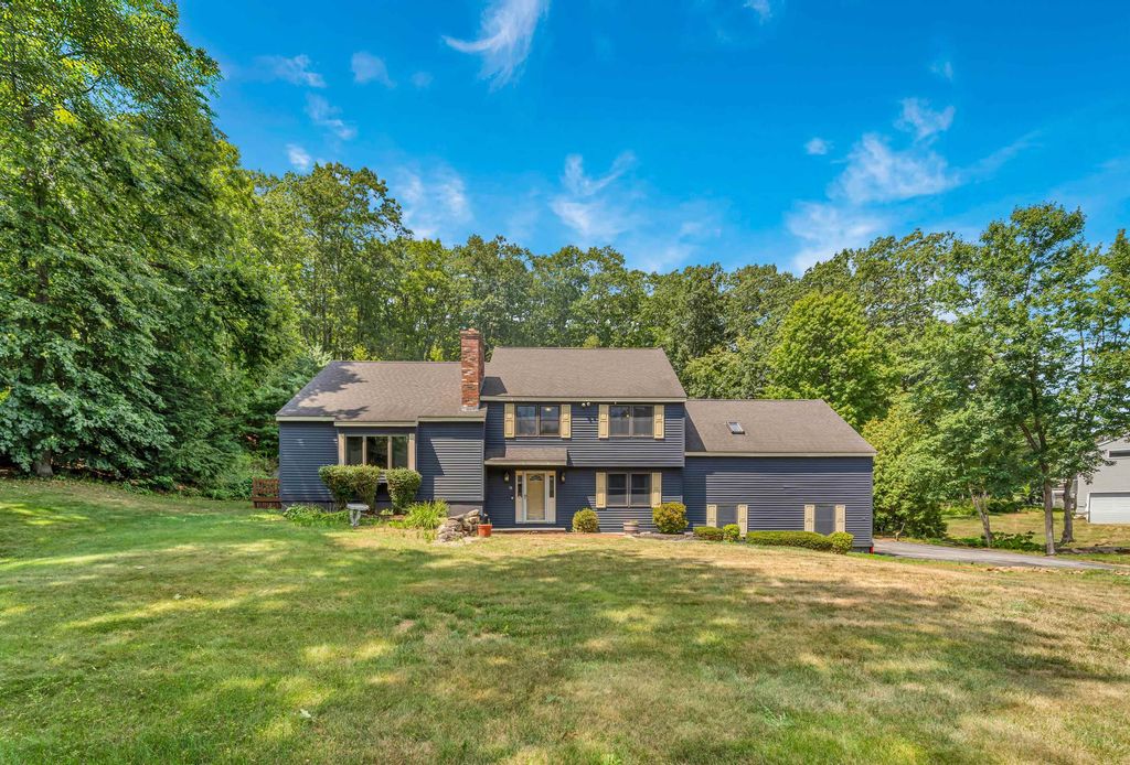 31 Oriole Road, Windham, NH 03087
