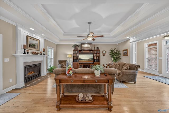 112 Southern Oaks Drive, Huntsville, AL 35811