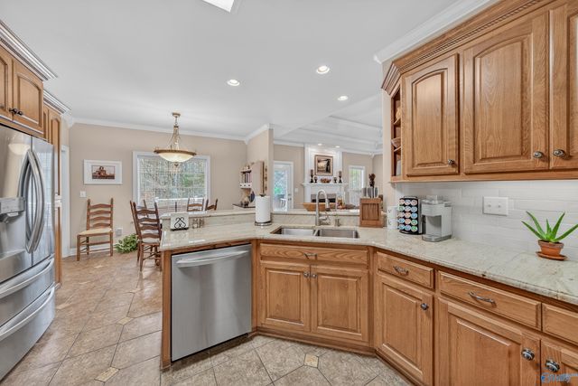 112 Southern Oaks Drive, Huntsville, AL 35811