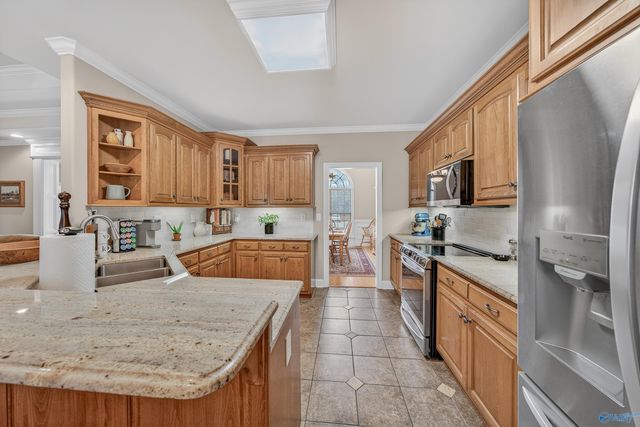 112 Southern Oaks Drive, Huntsville, AL 35811