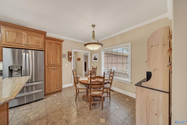 112 Southern Oaks Drive, Huntsville, AL 35811