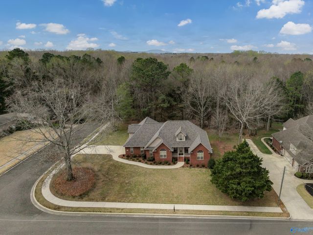 112 Southern Oaks Drive, Huntsville, AL 35811