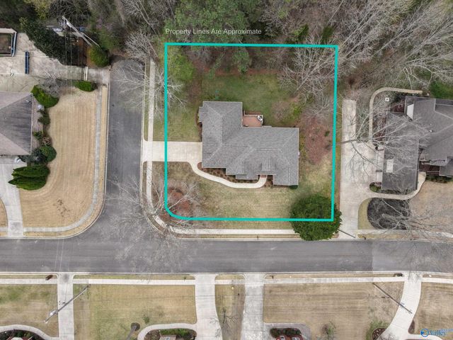 112 Southern Oaks Drive, Huntsville, AL 35811