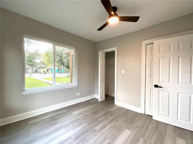 2102 E CARACAS STREET, Tampa, FL 33610