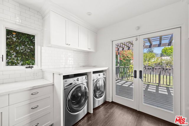 1542 S Canfield Avenue, Los Angeles, CA 90035