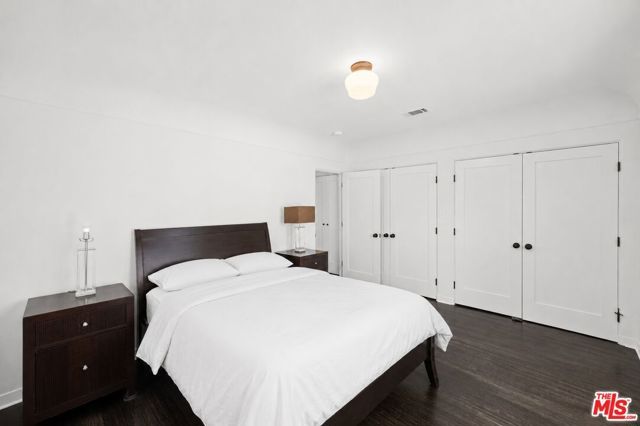 1542 S Canfield Avenue, Los Angeles, CA 90035