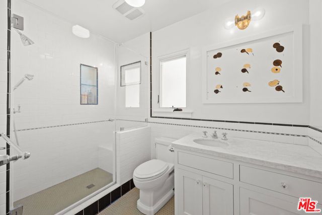 1542 S Canfield Avenue, Los Angeles, CA 90035