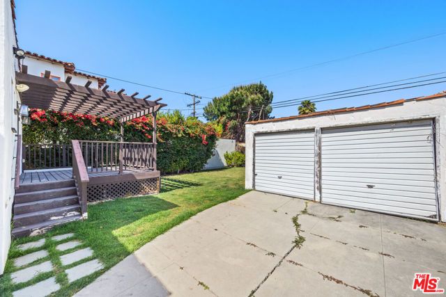 1542 S Canfield Avenue, Los Angeles, CA 90035