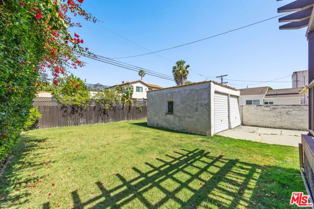 1542 S Canfield Avenue, Los Angeles, CA 90035