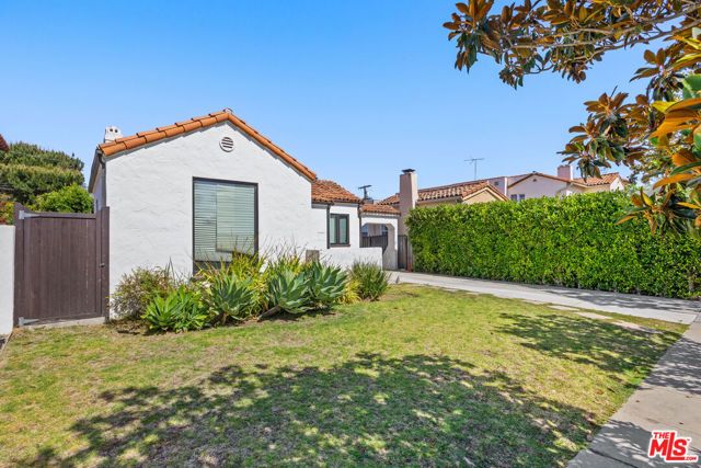 1542 S Canfield Avenue, Los Angeles, CA 90035
