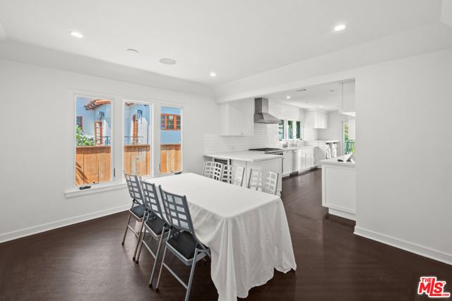 1542 S Canfield Avenue, Los Angeles, CA 90035