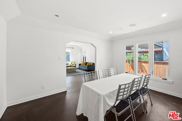 1542 S Canfield Avenue, Los Angeles, CA 90035