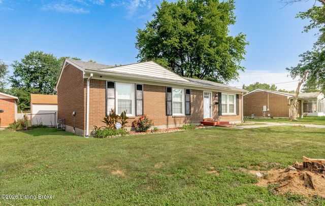 4400 Raven Ridge Dr, Louisville, KY 40216