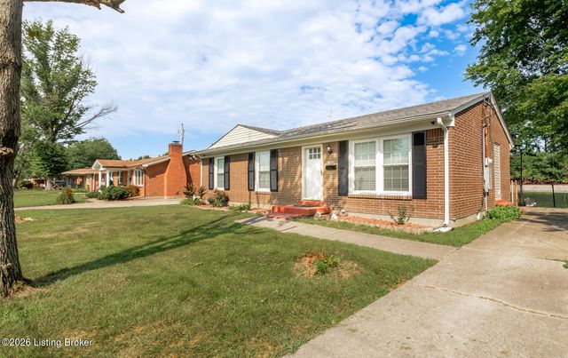 4400 Raven Ridge Dr, Louisville, KY 40216