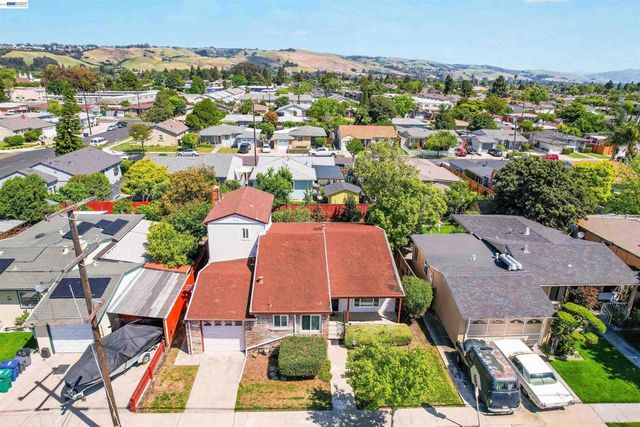 26462 Stanwood Ave, Hayward, CA 94544